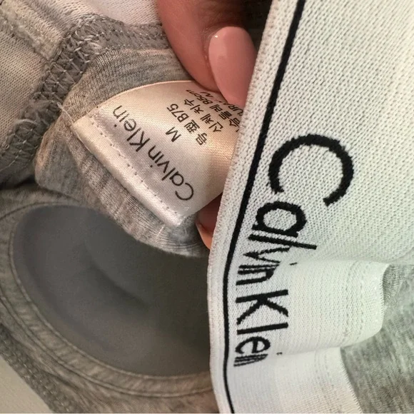 Calvin Klein Gray Sports Bra with Racerback Design - Picture 4 of 4